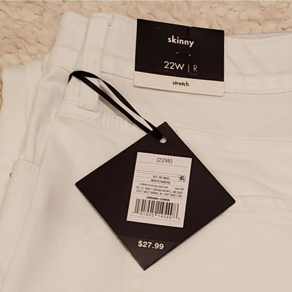 Women's Plus Size Jeans - 22W - Skinny, white. Pls read. - Picture 6 of 8